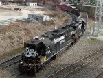 NS 5124 & 5341 lead train E60 past the signals at Boylan